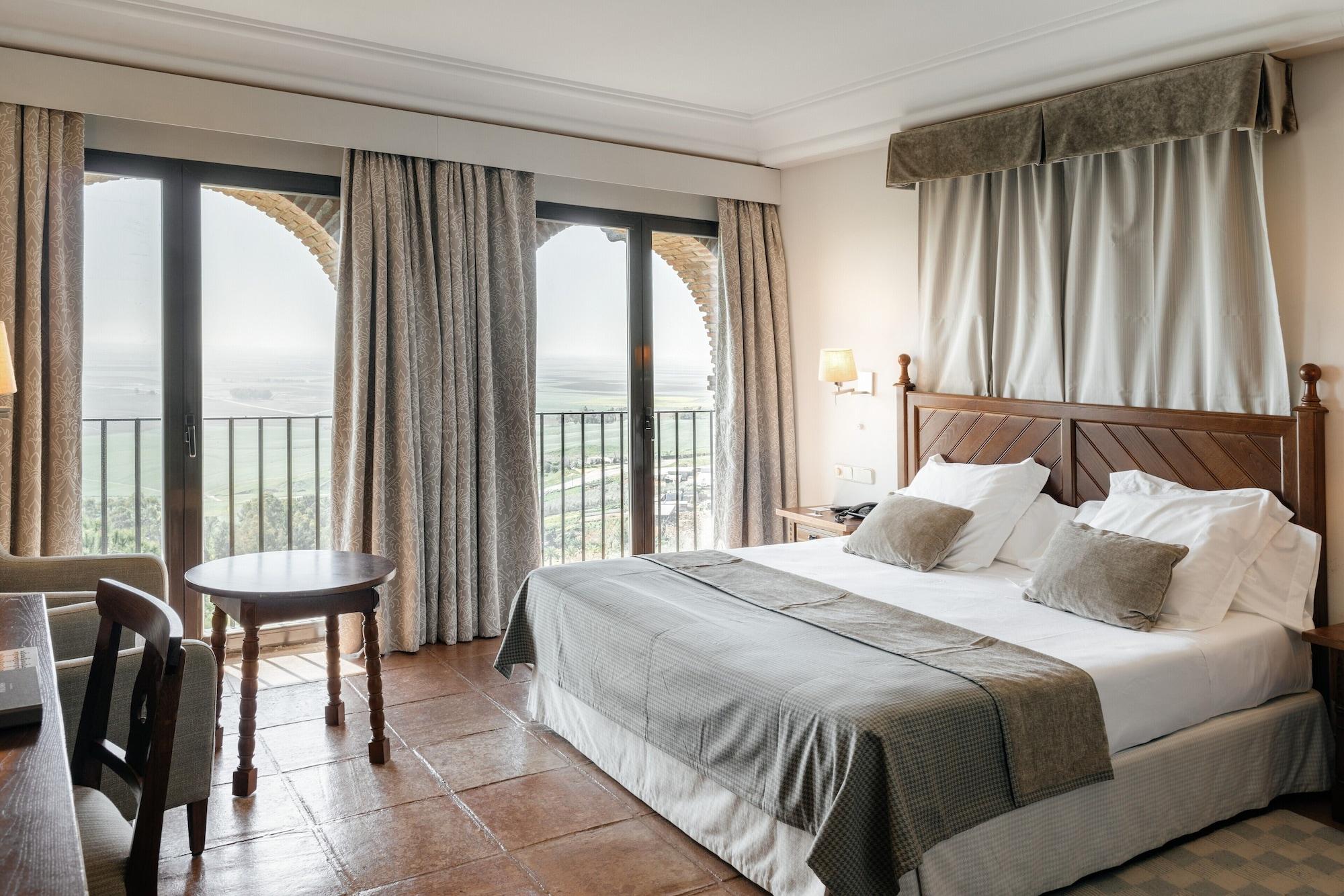 Hotel De 4*