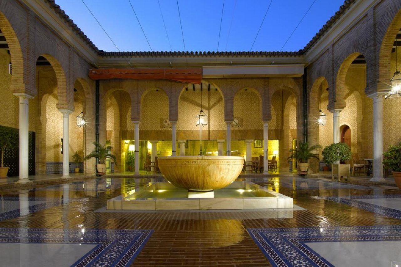 Hotel De 4*